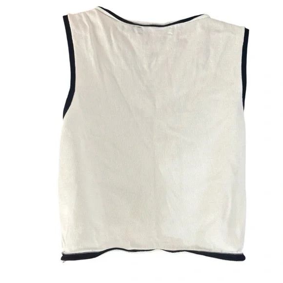 Oak + Fort black trim white crop top, likely a sweater vest small women’s - Picture 2 of 7